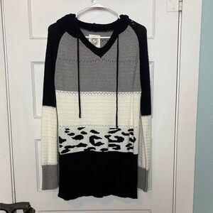 Tees2urdoor Lightweight Colorblock Knit Hoodie Sweater Size M